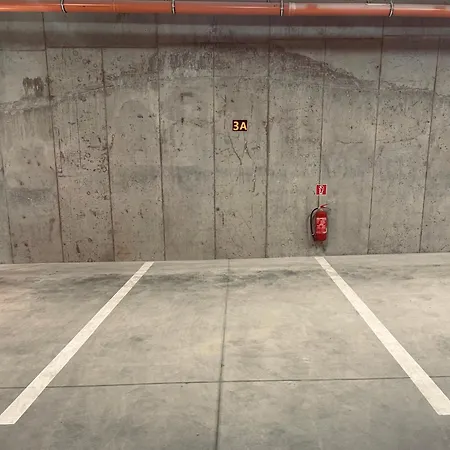 Bliss, Right In The Center With 1 Free Parking Spot