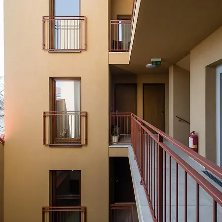 Bliss, Right In The Center With 1 Free Parking Spot Apartment