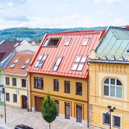 Bliss, Right In The Center With 1 Free Parking Spot Apartment *