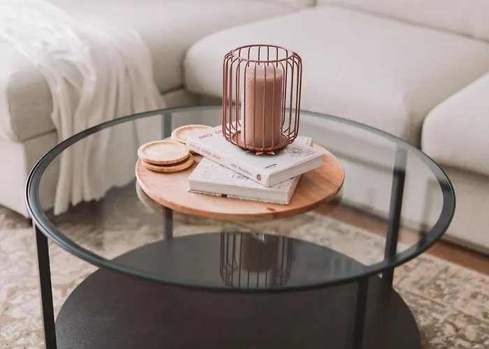 Bliss, Right In The Center With 1 Free Parking Spot *